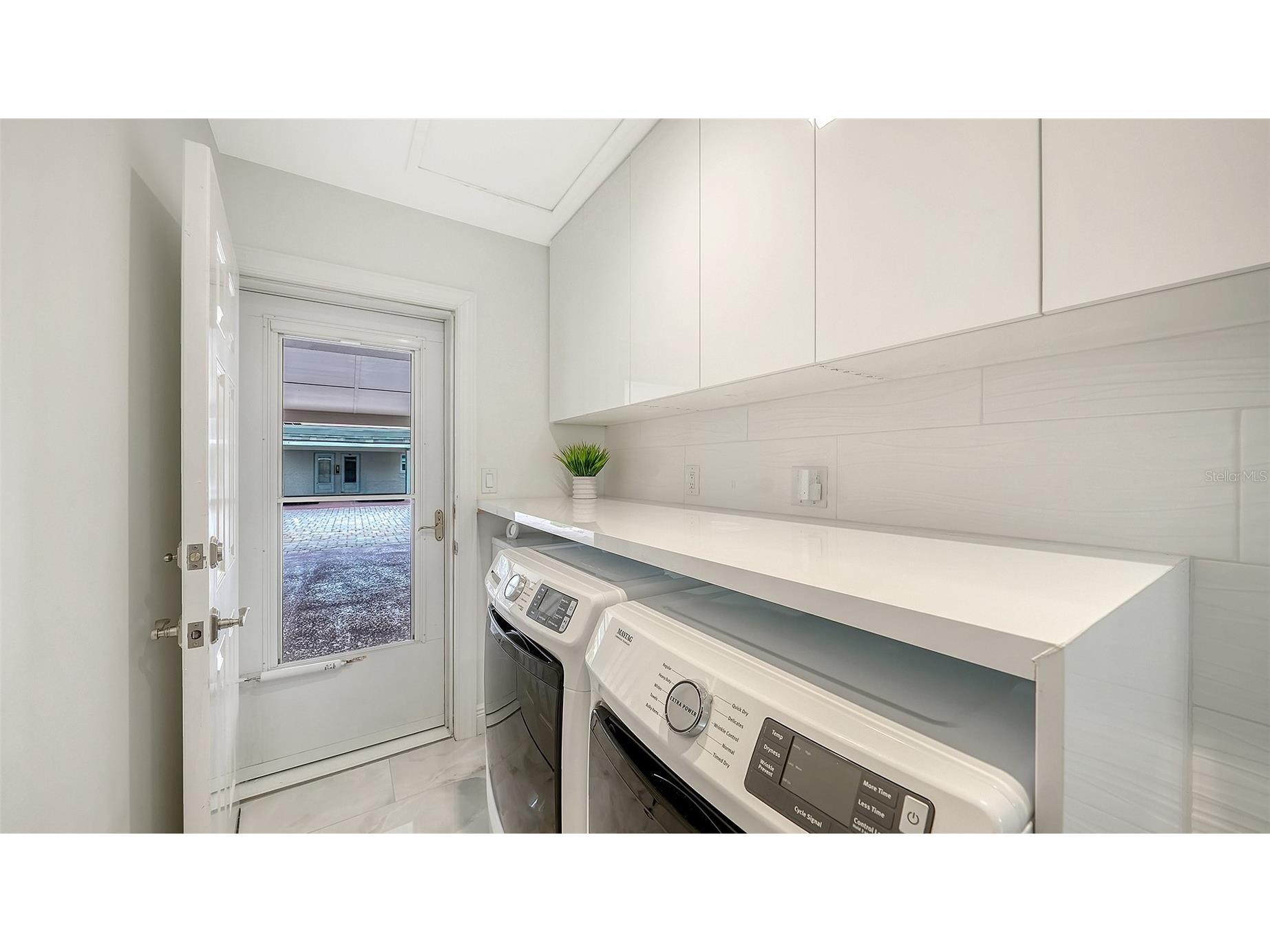 1900 Benjamin Franklin Drive #V11 Sarasota FL 34236 - GULF OF MEXICO A4696174 image27