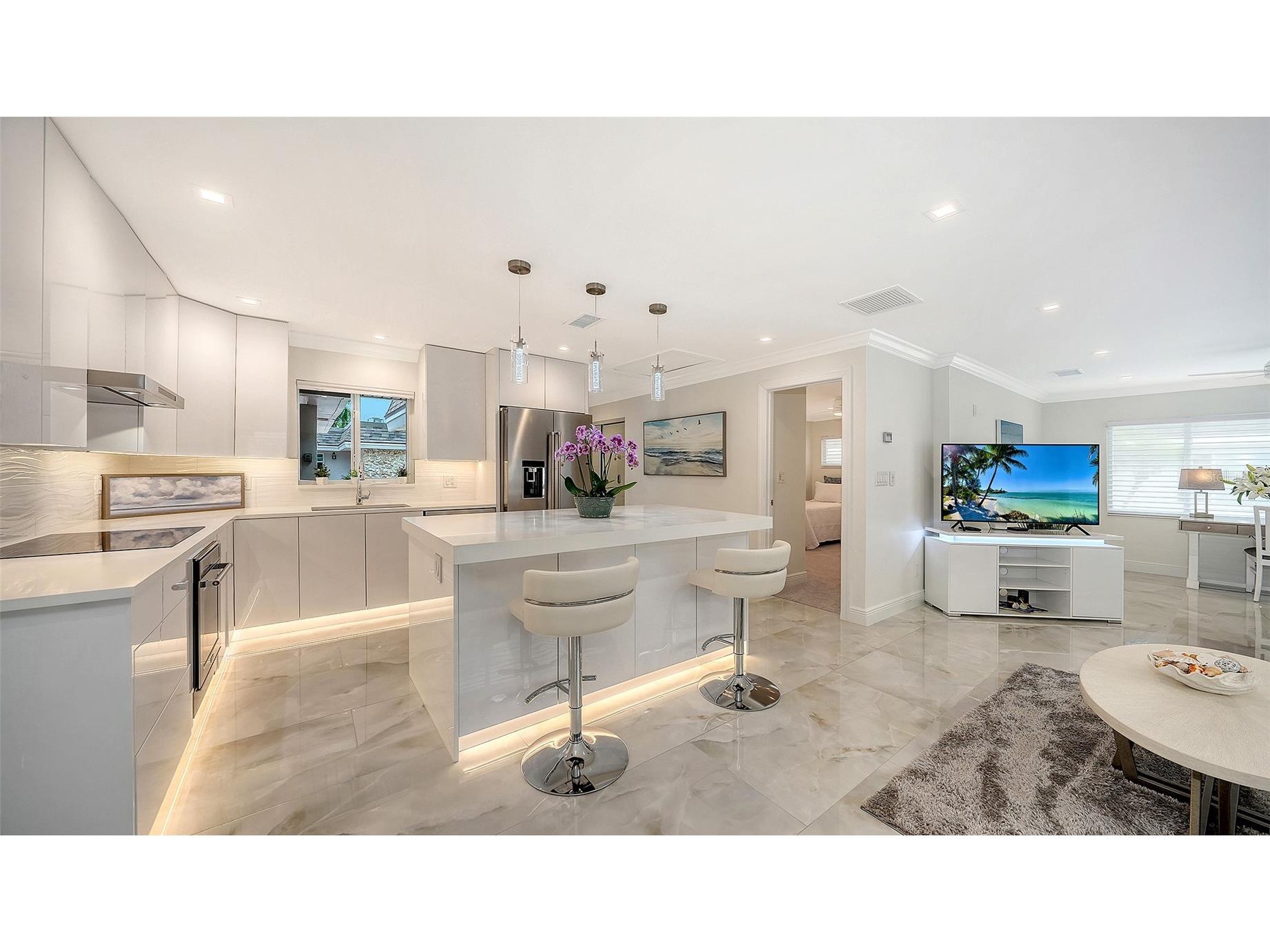 1900 Benjamin Franklin Drive #V11 Sarasota FL 34236 - GULF OF MEXICO A4696174 image6
