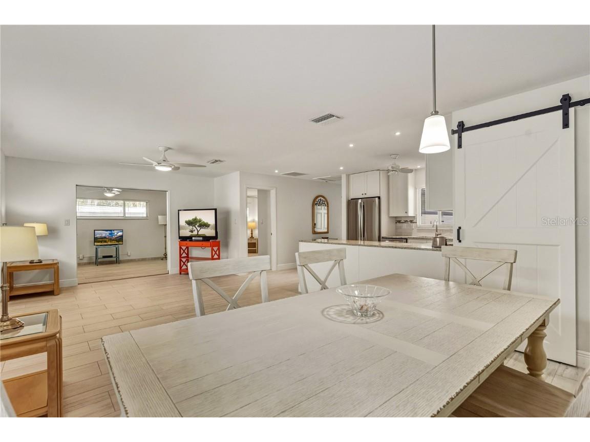 1900 Benjamin Franklin Drive #V12 Sarasota FL 34236 A4671208 image16