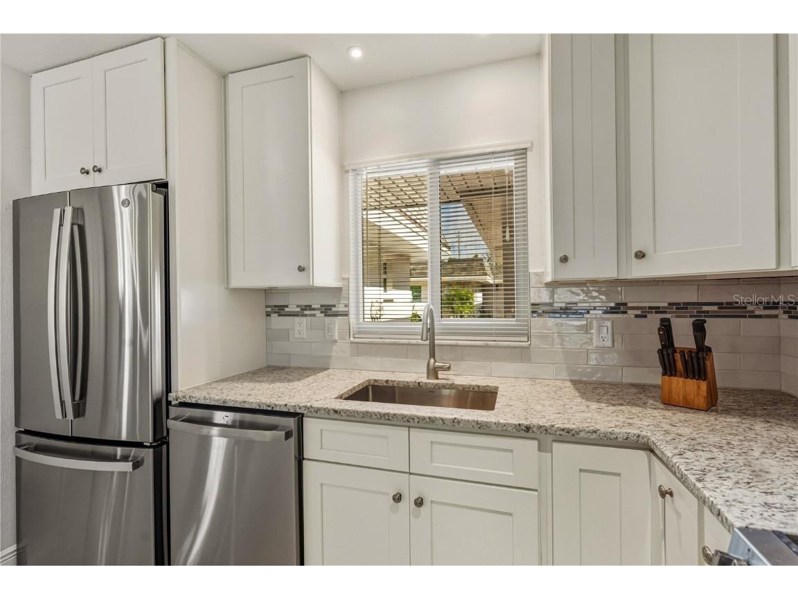 1900 Benjamin Franklin Drive #V12 Sarasota FL 34236 A4671208 image20