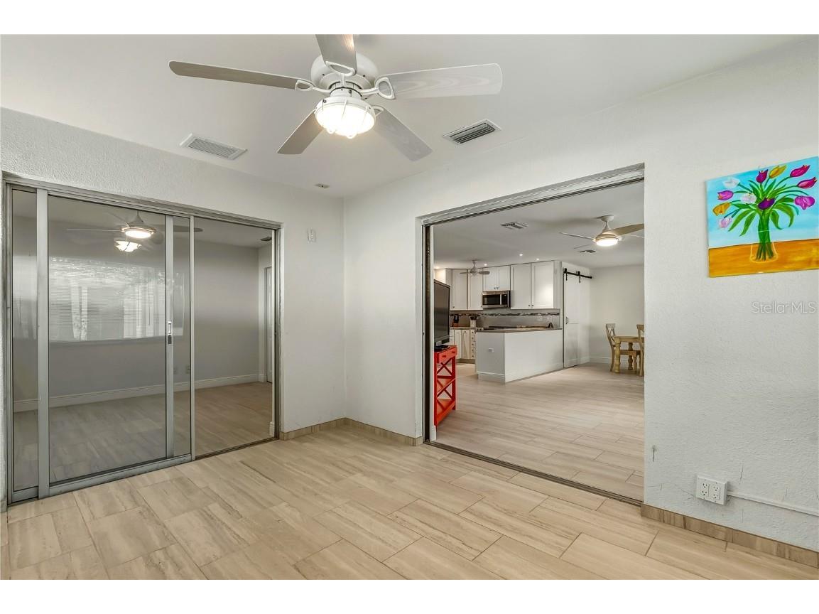 1900 Benjamin Franklin Drive #V12 Sarasota FL 34236 A4671208 image25