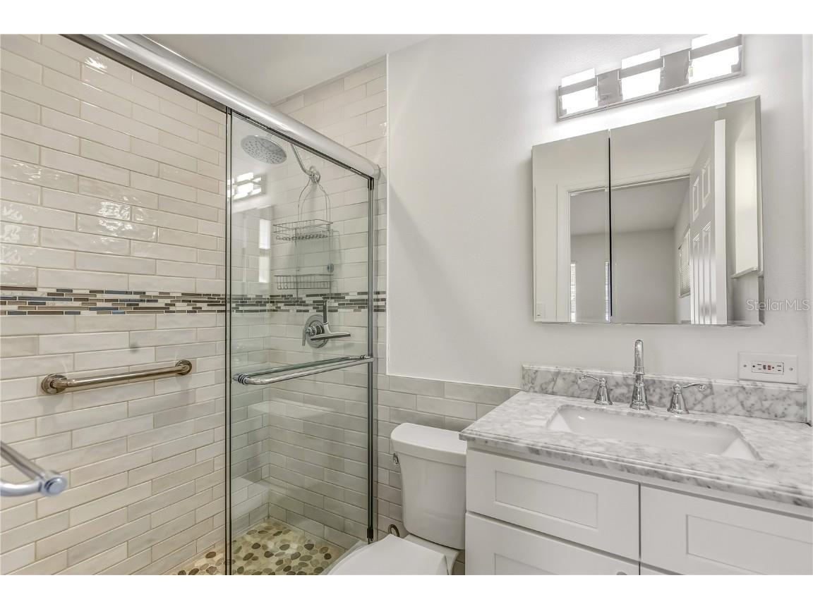 1900 Benjamin Franklin Drive #V12 Sarasota FL 34236 A4671208 image32