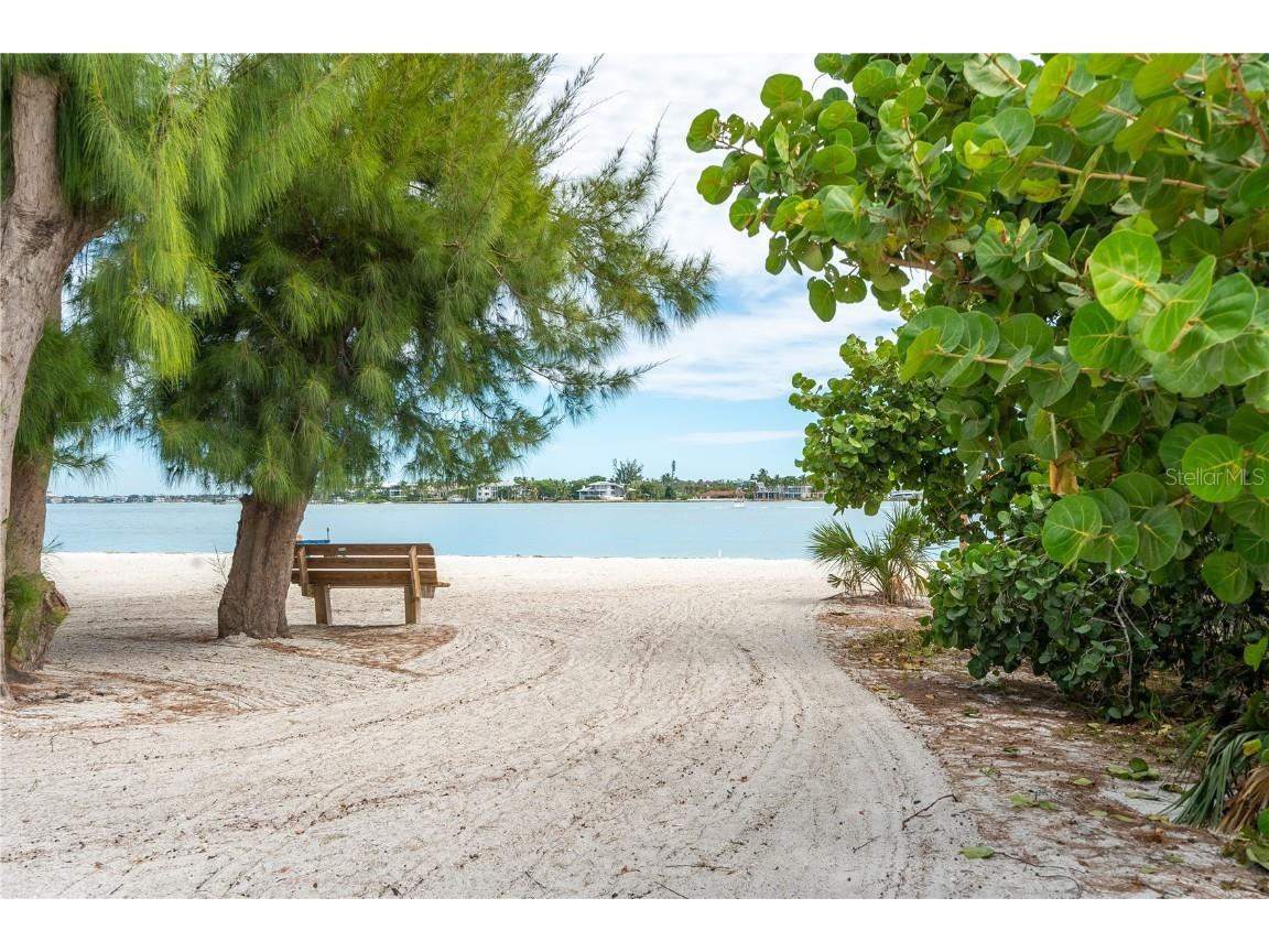 1900 Benjamin Franklin Drive #V12 Sarasota FL 34236 A4671208 image45