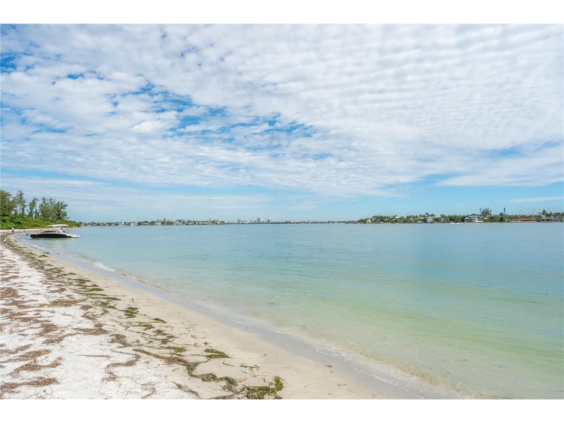 1900 Benjamin Franklin Drive #V12 Sarasota FL 34236 A4671208 image46