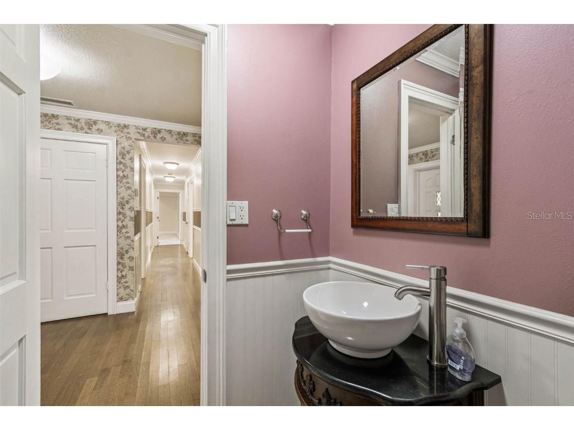 1900 Capri Road Valrico FL 33594 - VALRICO LAKE TB8454093 image14