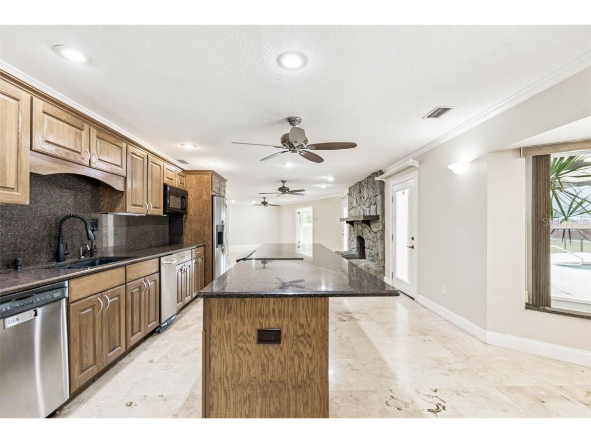 1900 Capri Road Valrico FL 33594 - VALRICO LAKE TB8454093 image38