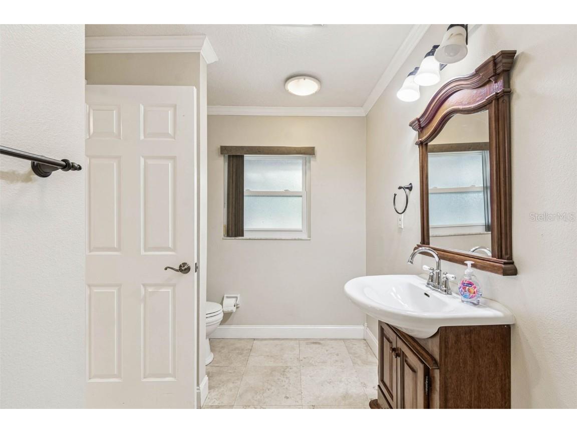 1900 Capri Road Valrico FL 33594 - VALRICO LAKE TB8454093 image46