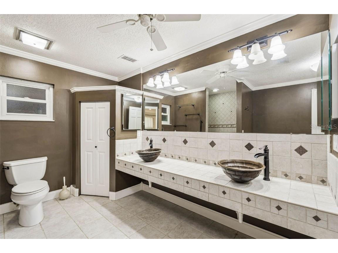 1900 Capri Road Valrico FL 33594 - VALRICO LAKE TB8454093 image57