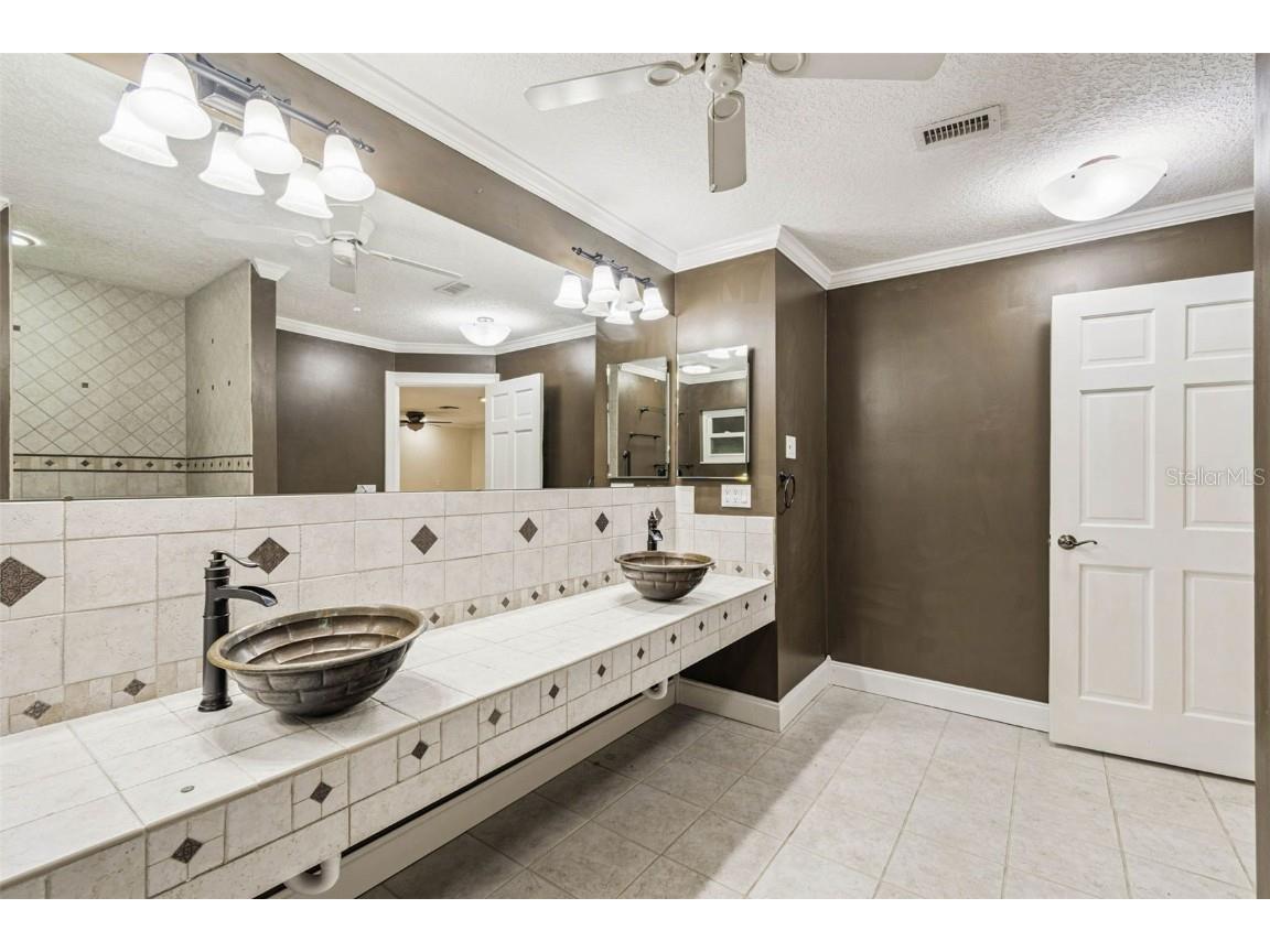 1900 Capri Road Valrico FL 33594 - VALRICO LAKE TB8454093 image58