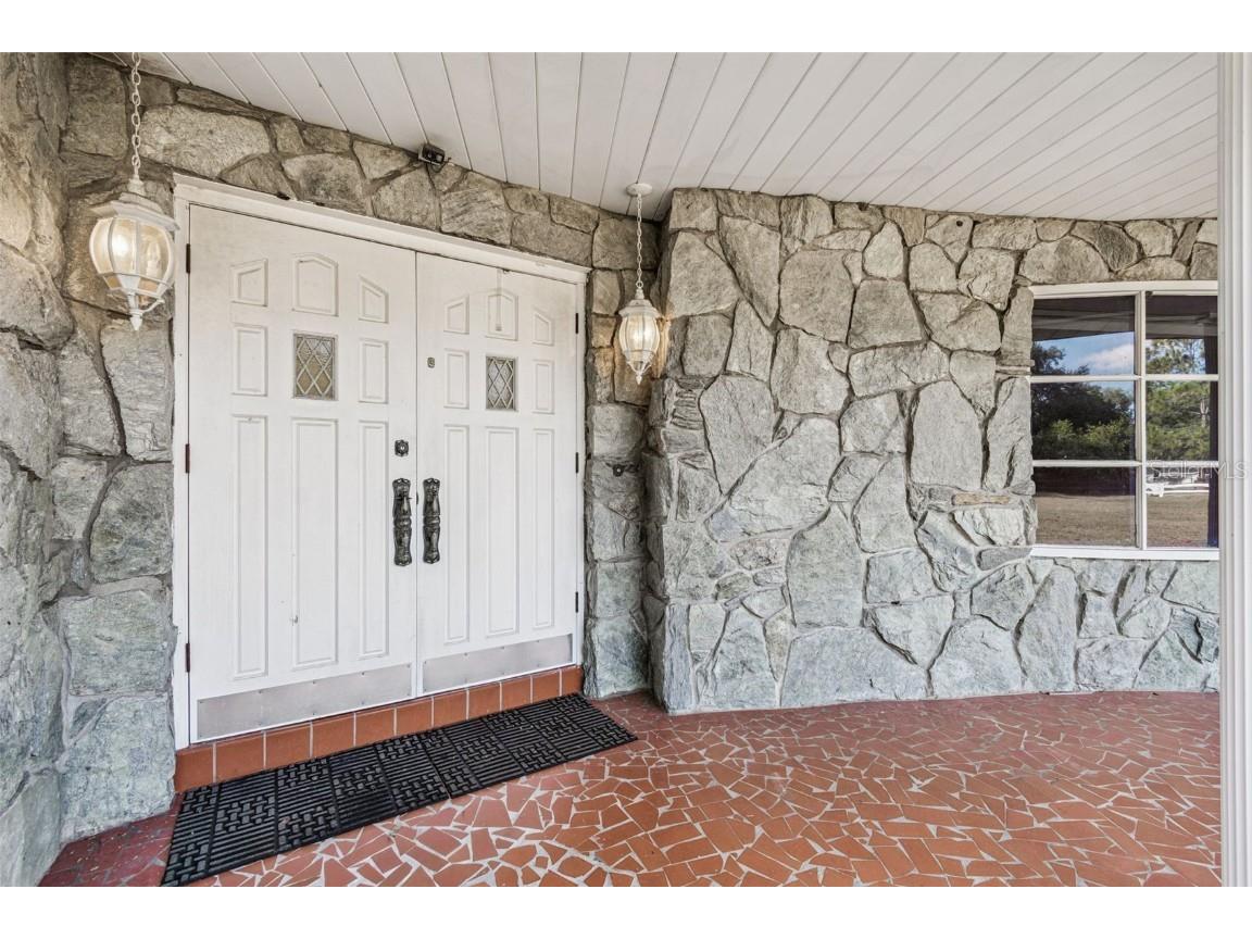 1900 Capri Road Valrico FL 33594 - VALRICO LAKE TB8454093 image8