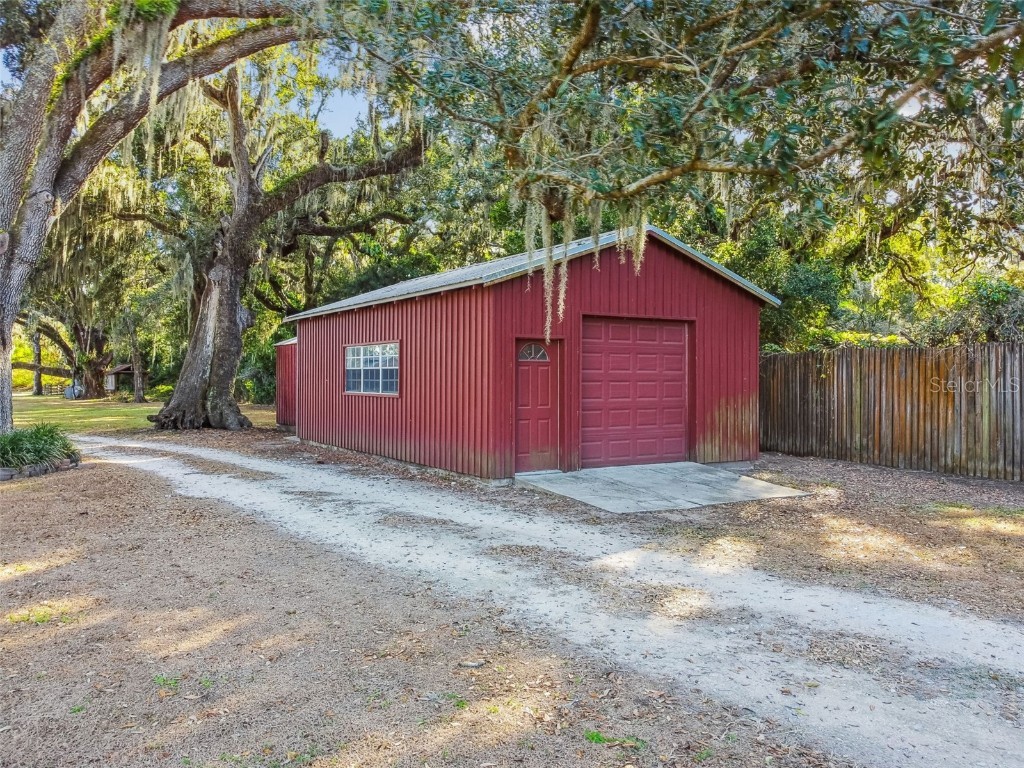 1900 Capri Road Valrico FL 33594 - VALRICO LAKE TB8454093 image94