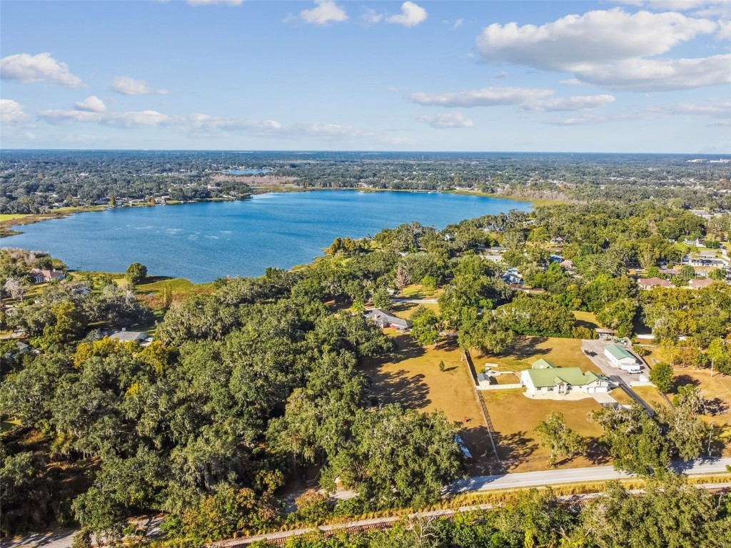 1900 Capri Road Valrico FL 33594 - VALRICO LAKE TB8454093 image96