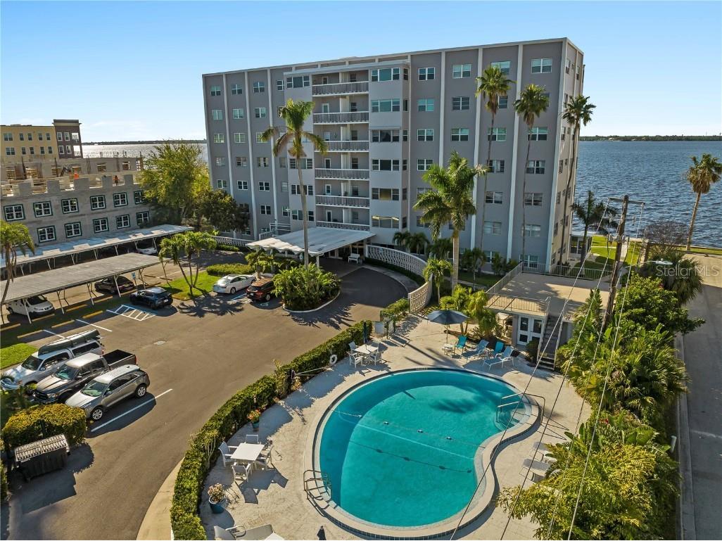 1900 Clifford Street #306 Fort Myers FL 33901 - CALOOSAHATCHEE RIVER C7506923 image1