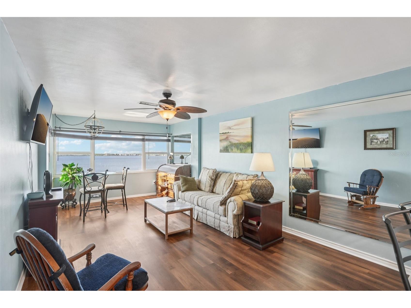 1900 Clifford Street #701A Fort Myers FL 33901 - CALOOSAHATCHEE RIVER A4673644 image10