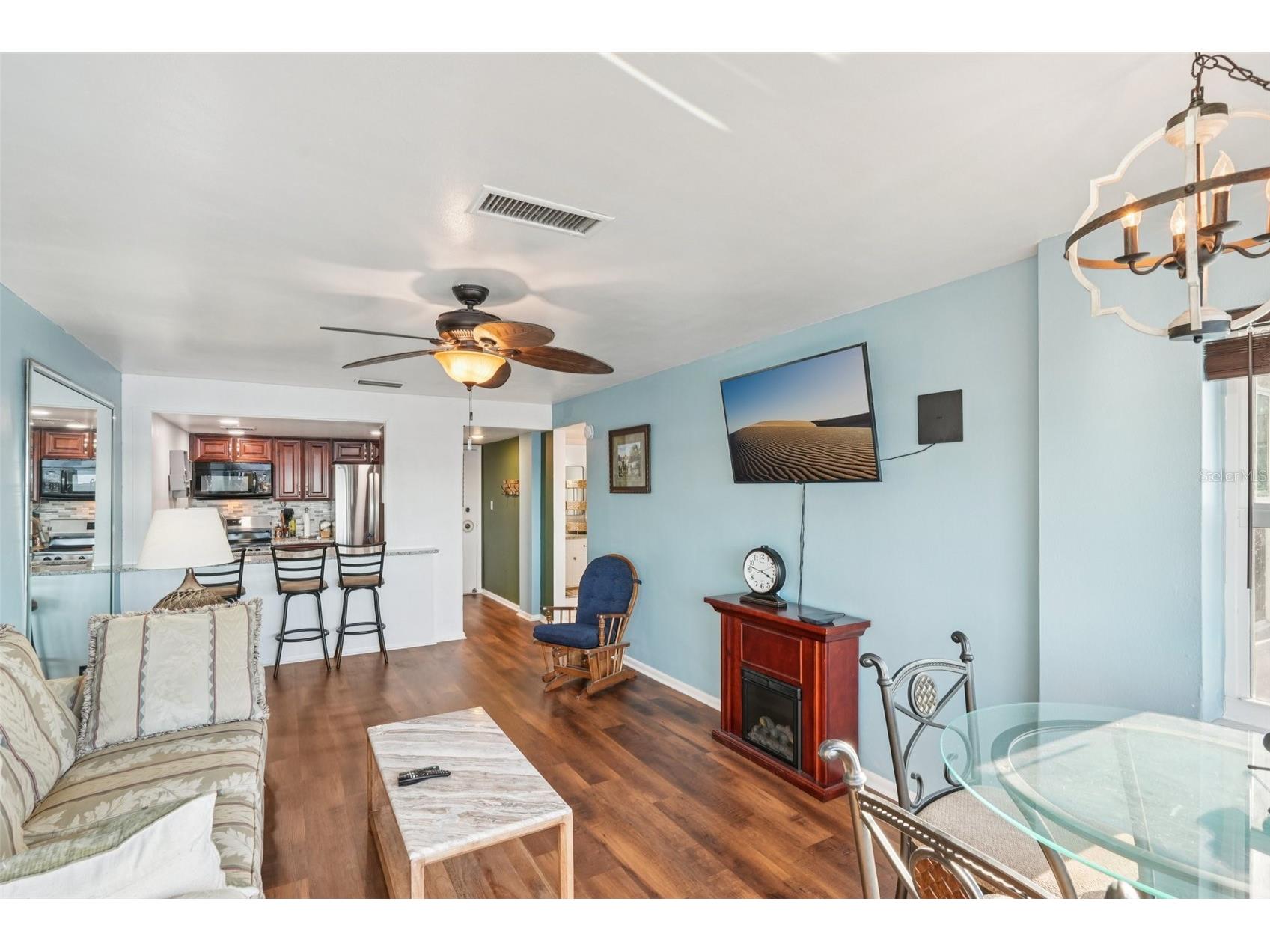 1900 Clifford Street #701A Fort Myers FL 33901 - CALOOSAHATCHEE RIVER A4673644 image12