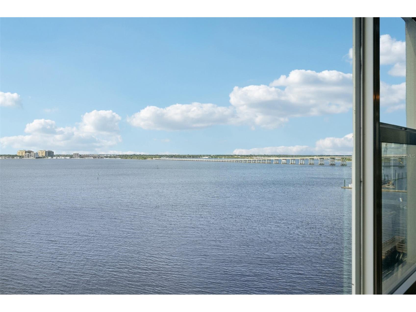 1900 Clifford Street #701A Fort Myers FL 33901 - CALOOSAHATCHEE RIVER A4673644 image24