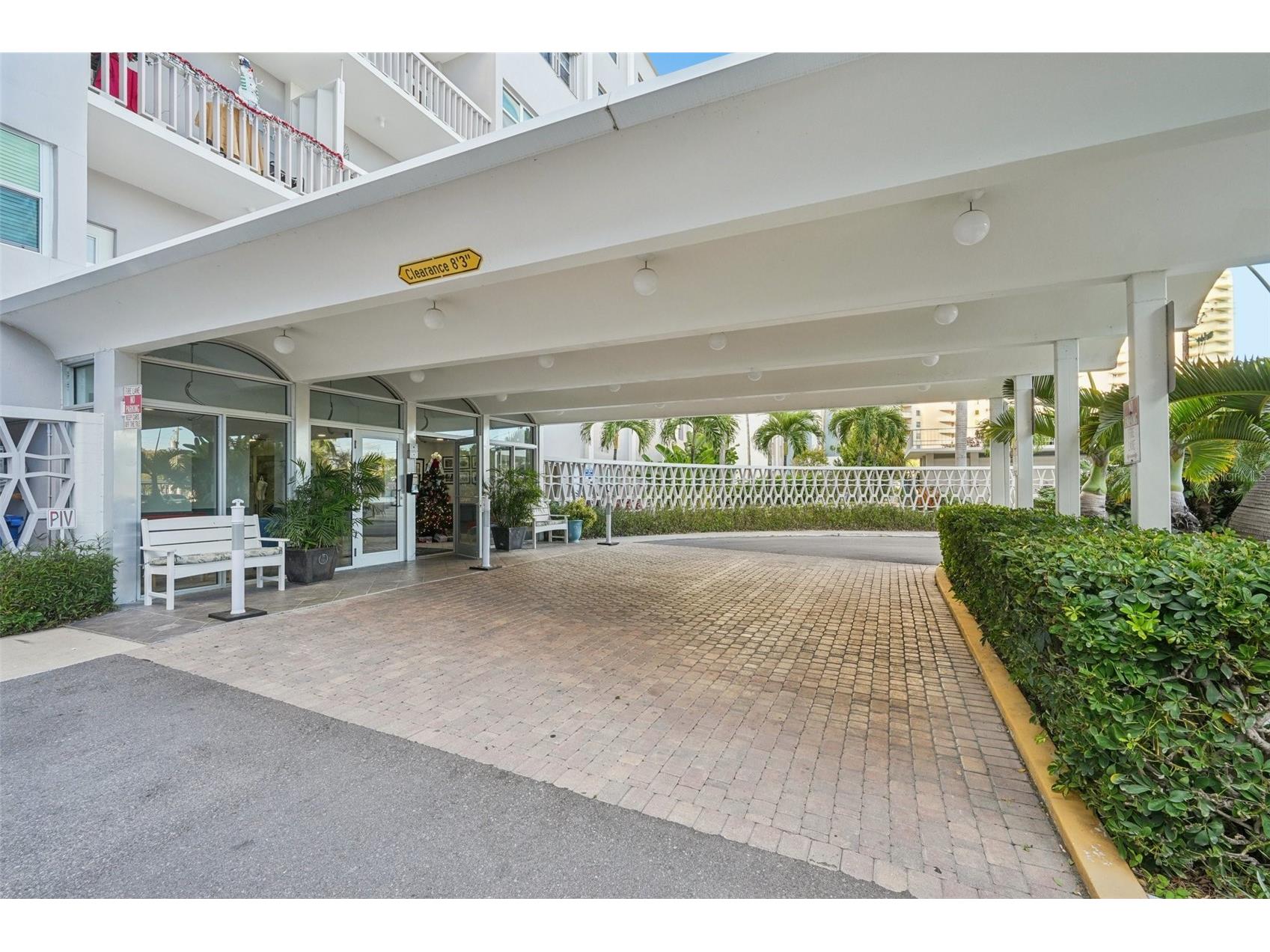 1900 Clifford Street #701A Fort Myers FL 33901 - CALOOSAHATCHEE RIVER A4673644 image3