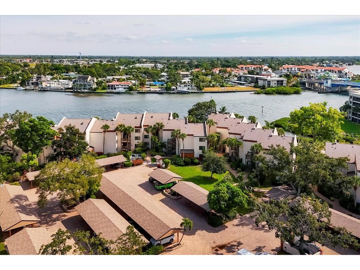 1900 Cove Ii Place #127 Sarasota FL 34242 A4671495 image1
