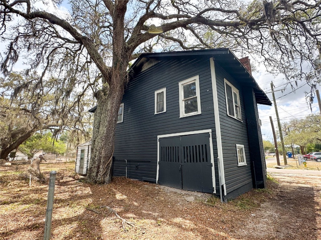 1900 E Caracas Street Tampa FL 33610 T3442140 image1