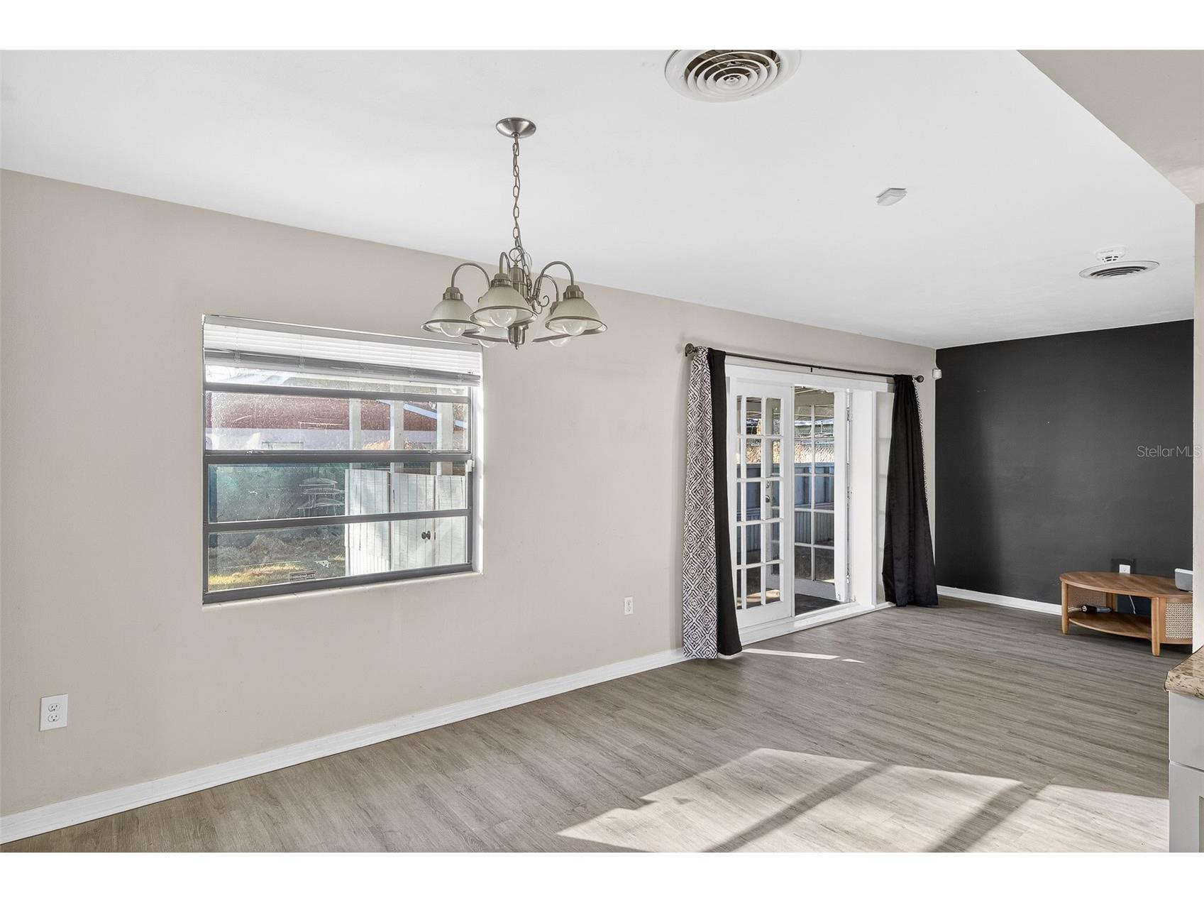 1900 Freeport Street Orlando FL 32808 O6381531 image11