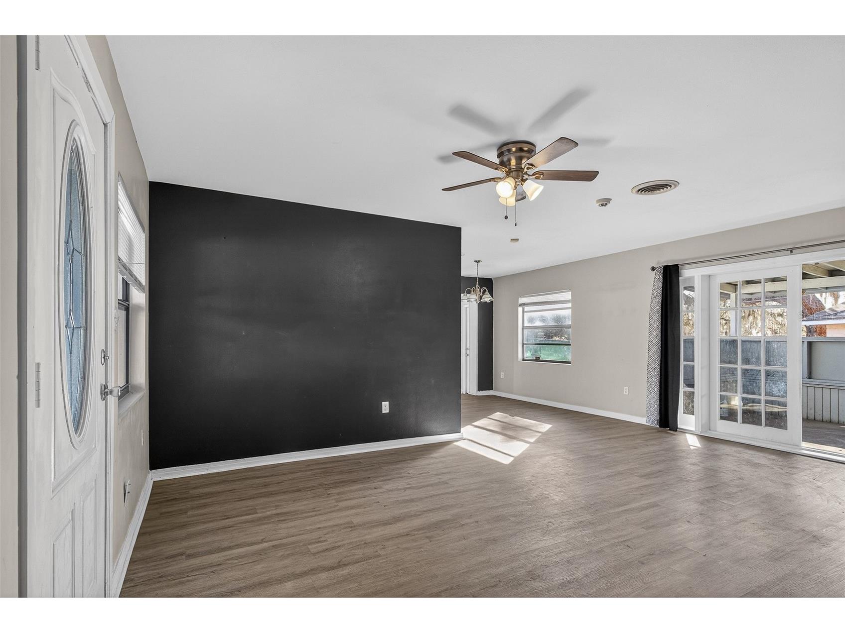 1900 Freeport Street Orlando FL 32808 O6381531 image15