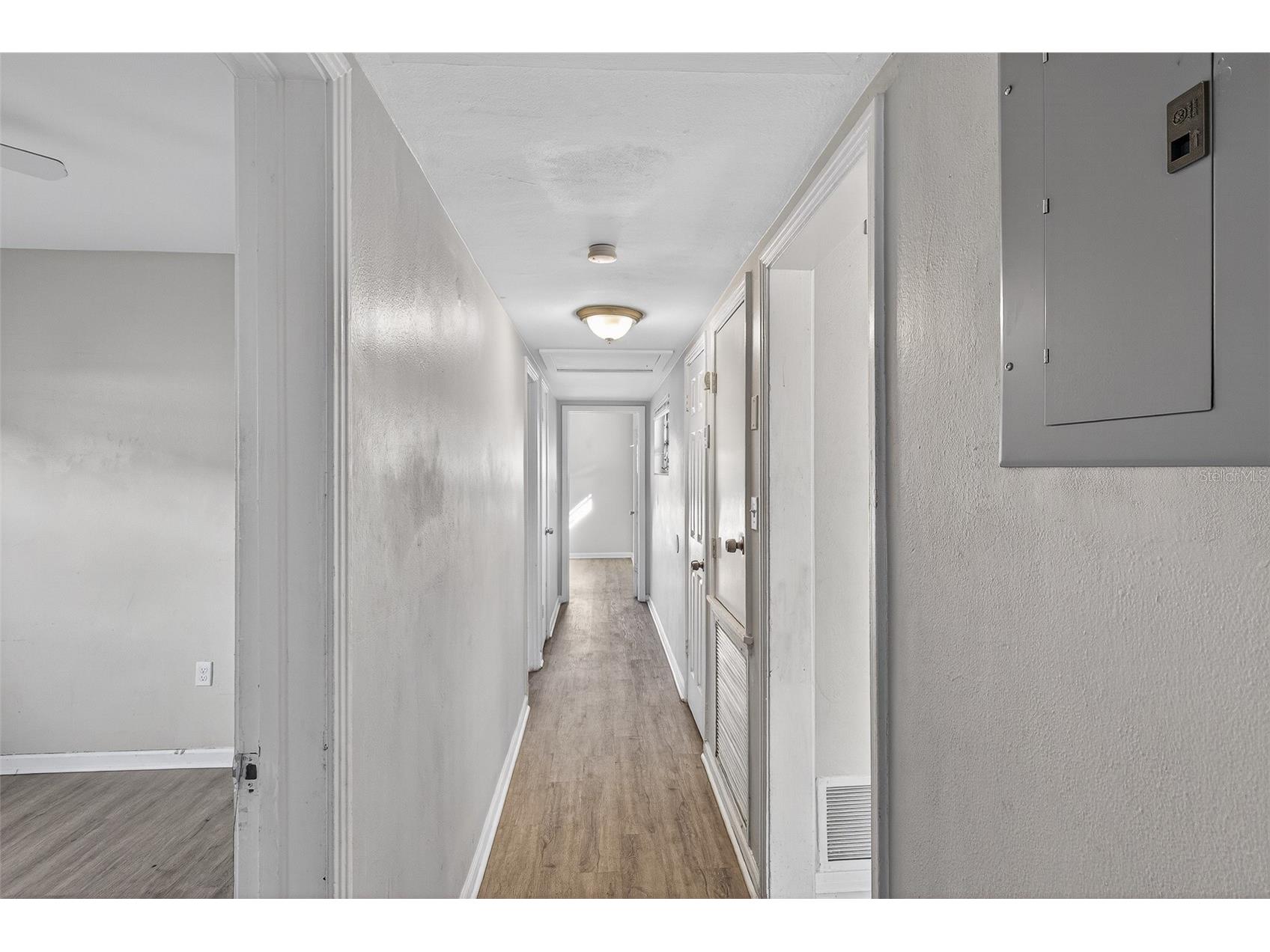 1900 Freeport Street Orlando FL 32808 O6381531 image18