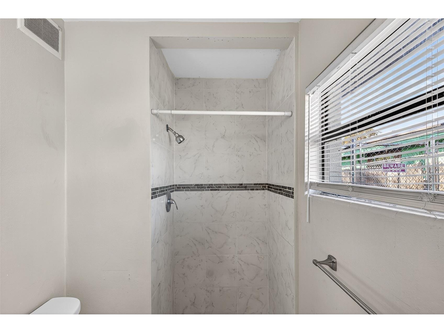 1900 Freeport Street Orlando FL 32808 O6381531 image27