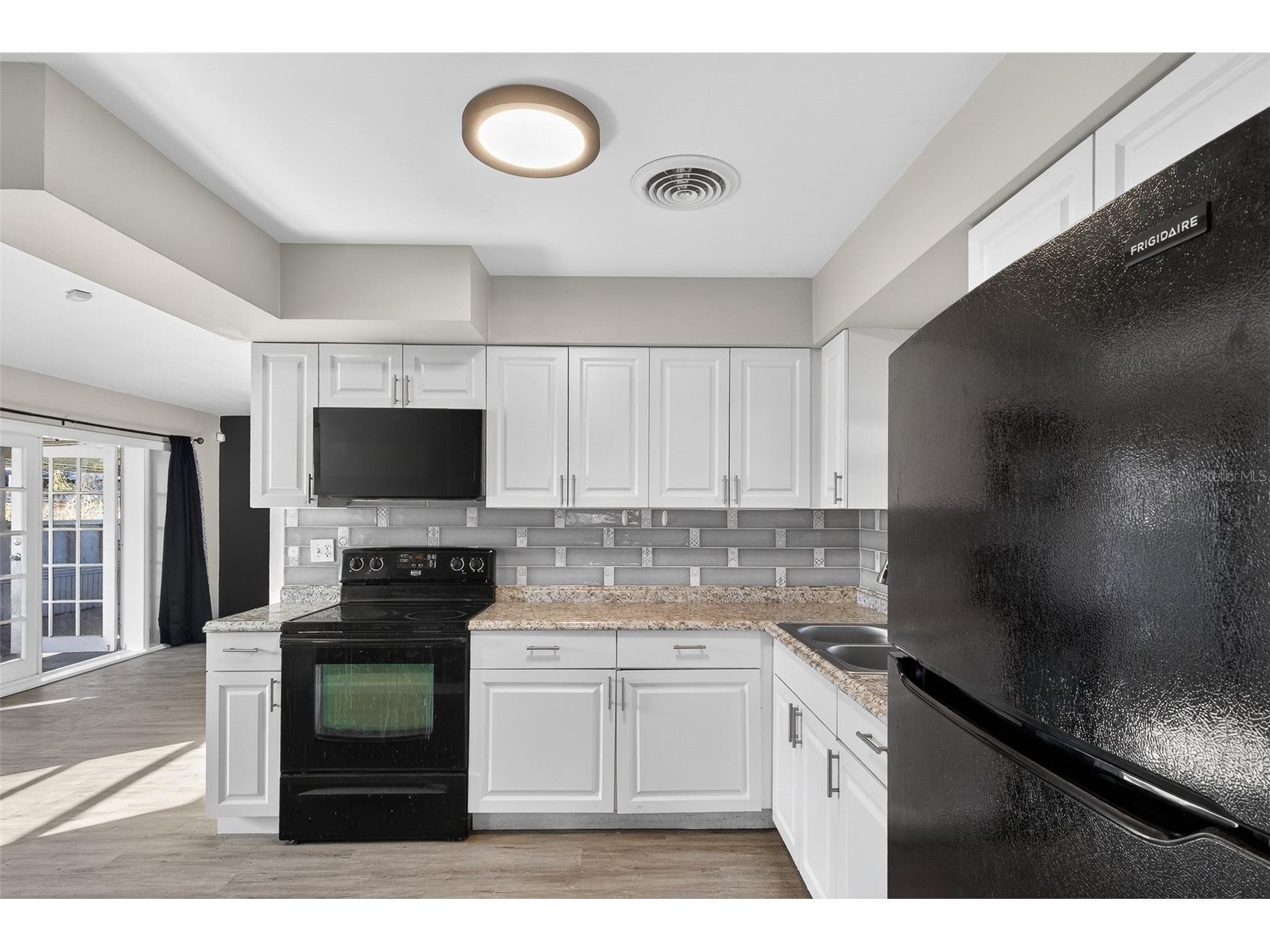 1900 Freeport Street Orlando FL 32808 O6381531 image5