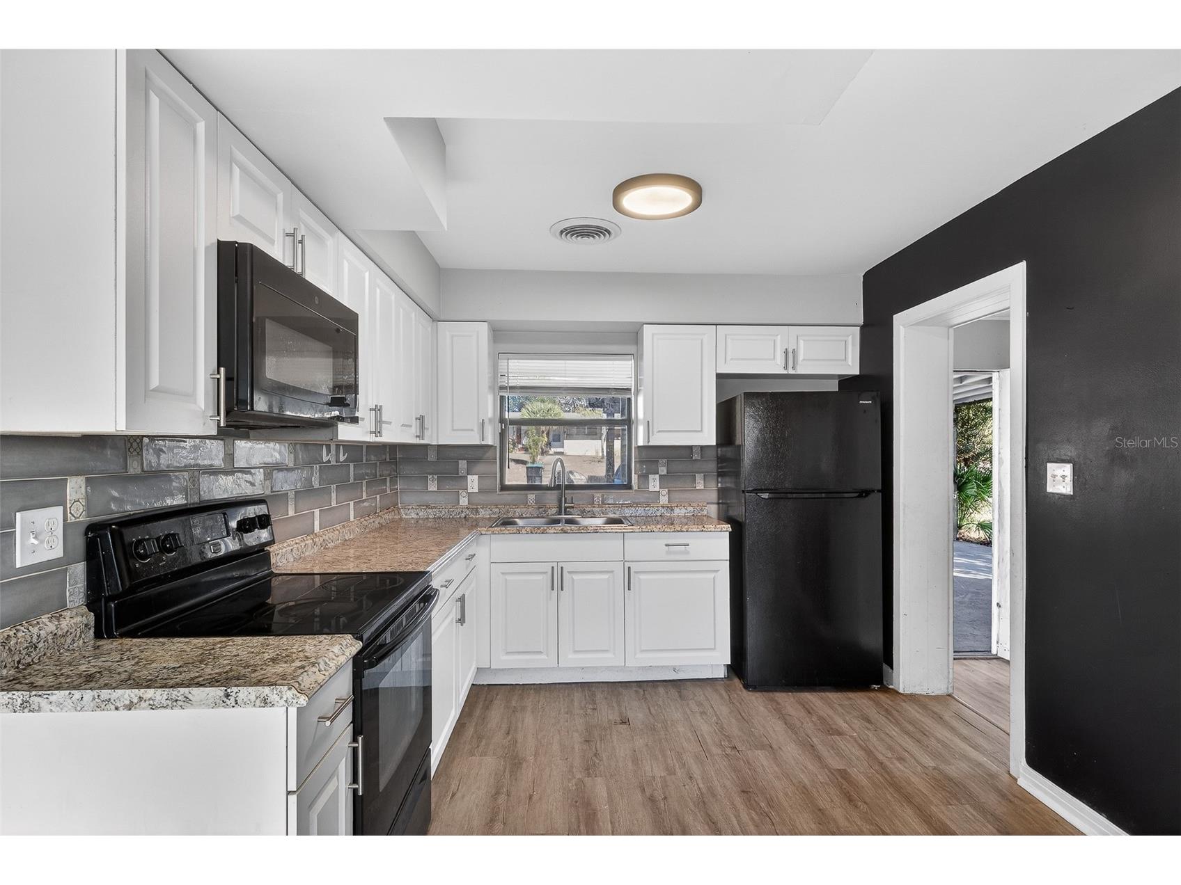 1900 Freeport Street Orlando FL 32808 O6381531 image6