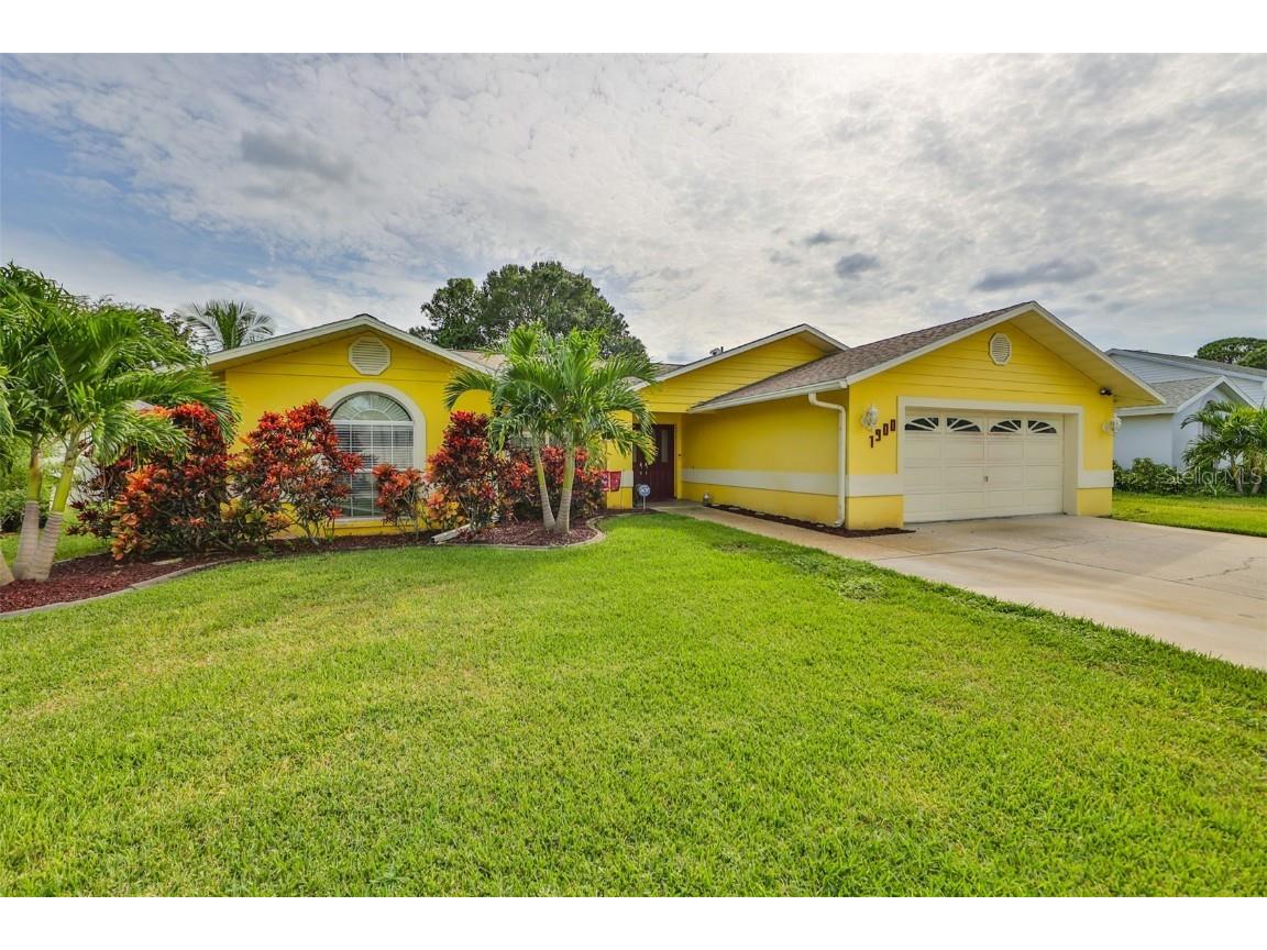 1900 Glen Lakes Boulevard N Saint Petersburg FL 33702 U8216462 image1