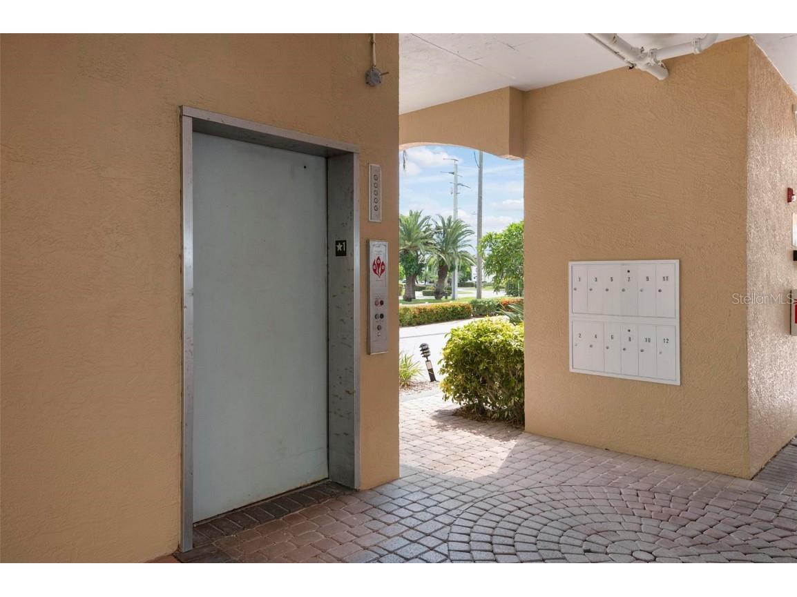 1900 Gulf Drive N #1 Bradenton Beach FL 34217 - GULF OF MEXICO A4623438 image29