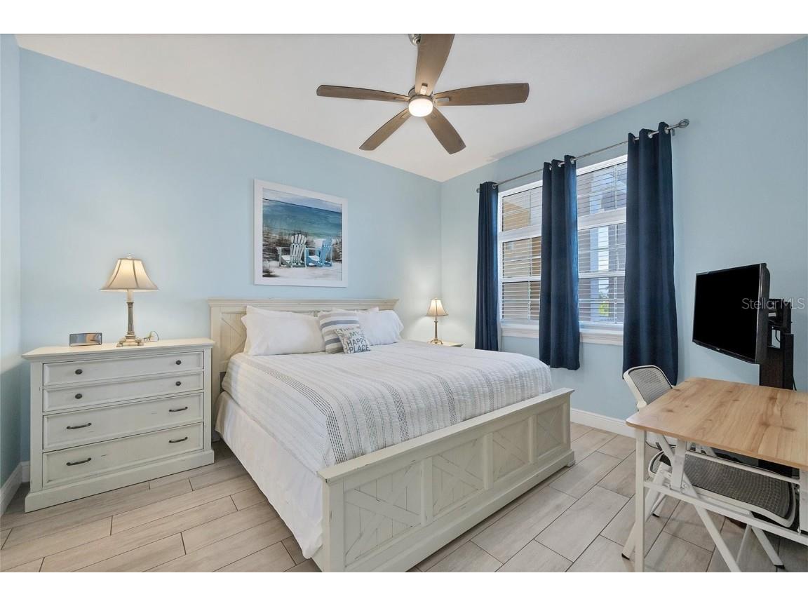 1900 Gulf Drive N #4 Bradenton Beach FL 34217 - GULF OF MEXICO A4620969 image17