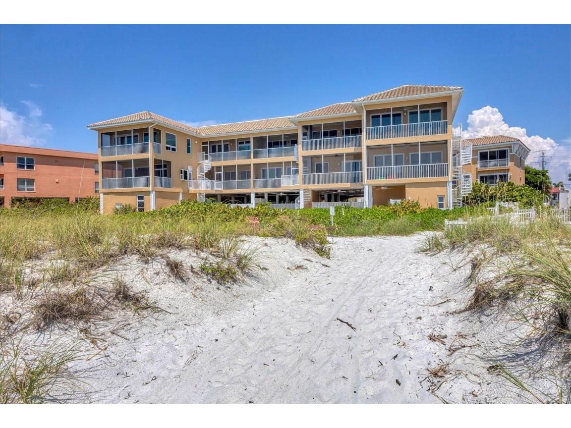 1900 Gulf Drive N #4 Bradenton Beach FL 34217 - GULF OF MEXICO A4620969 image39