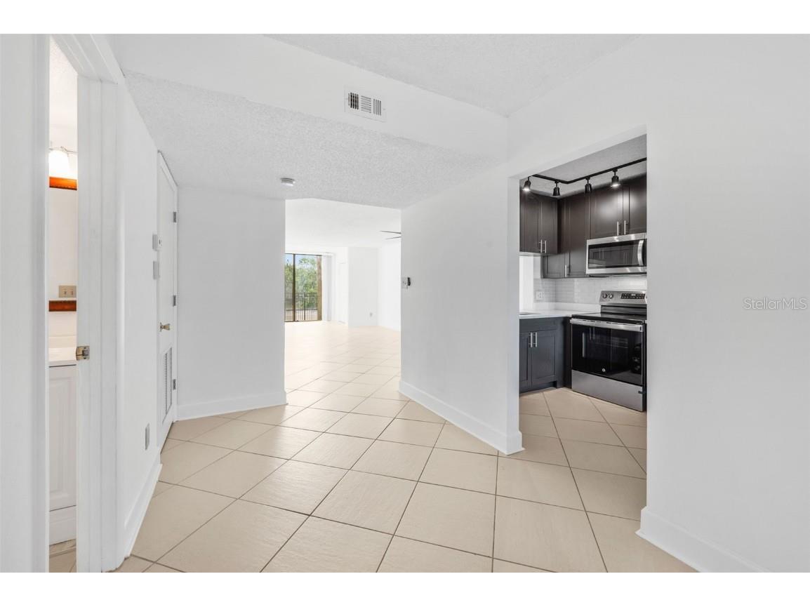 1900 Pelican Landing Boulevard #1011 Clearwater FL 33762 TB8323123 image3