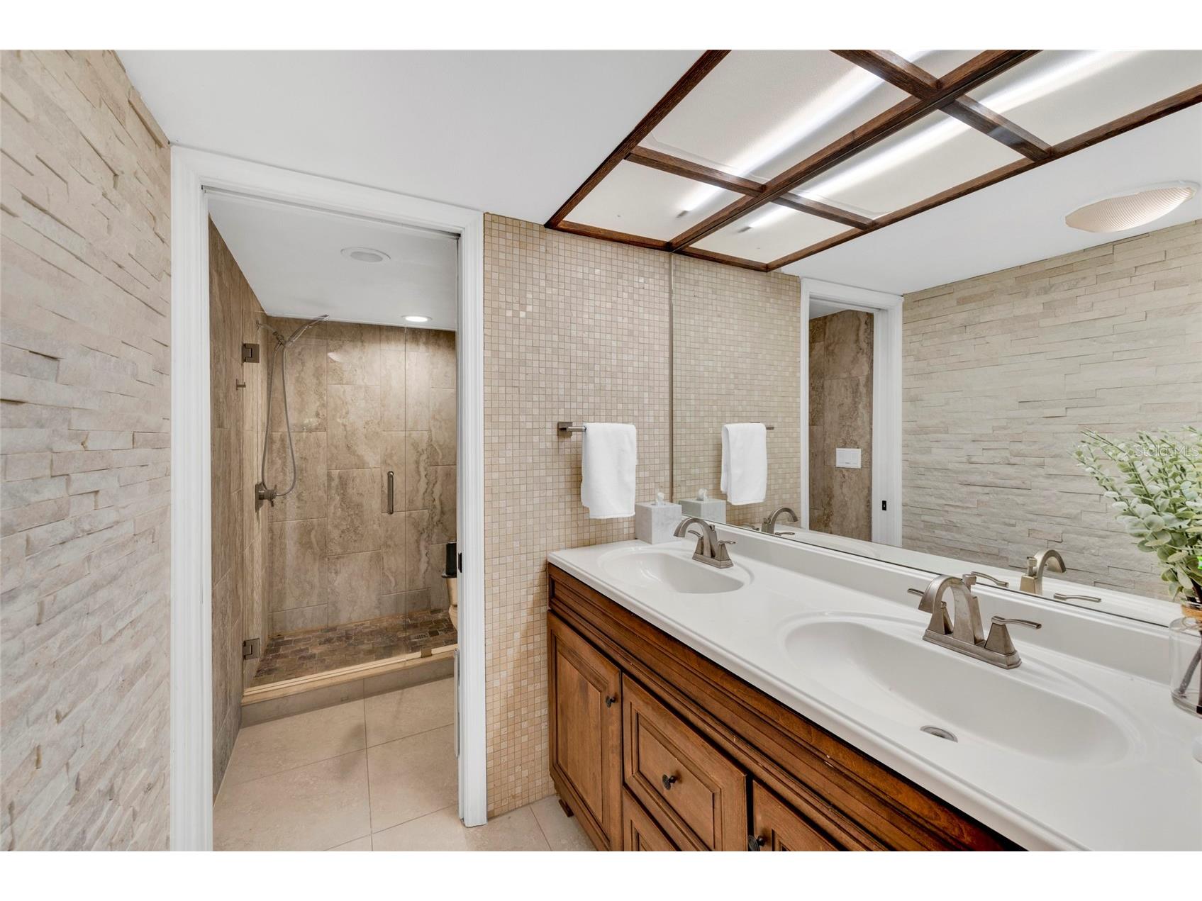 1900 Whispering Way Tarpon Springs FL 34689 TB8519680 image27