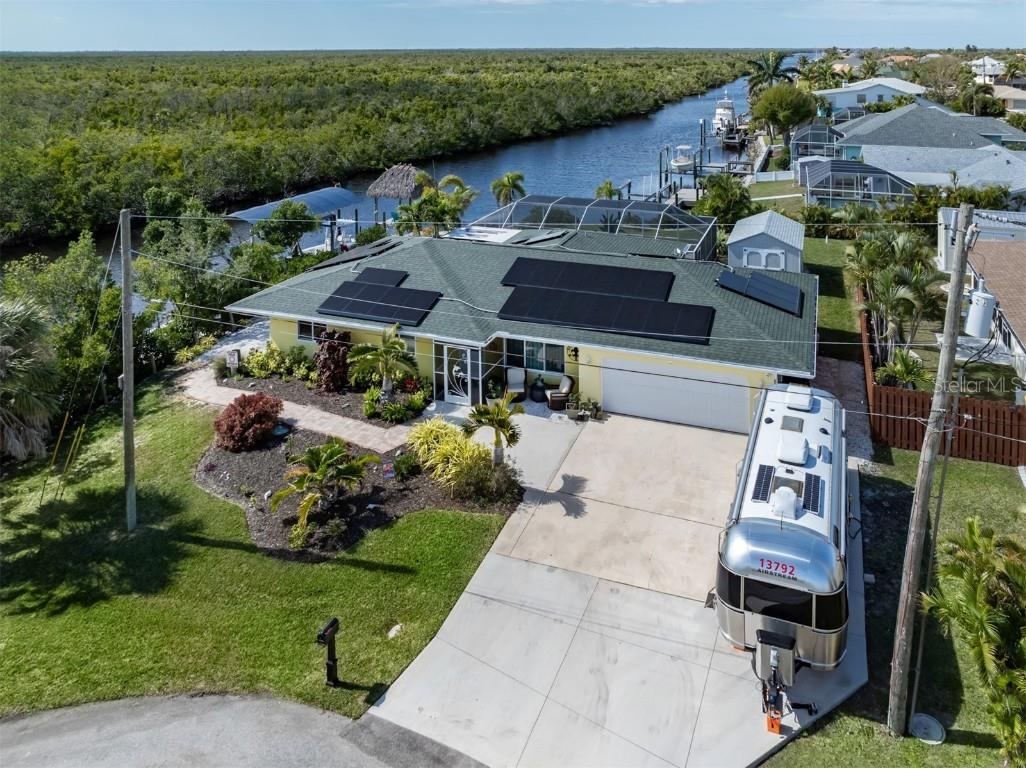 19000 Midway Boulevard Port Charlotte FL 33948 - MANCHESTER WATERWAY A4599437 image1