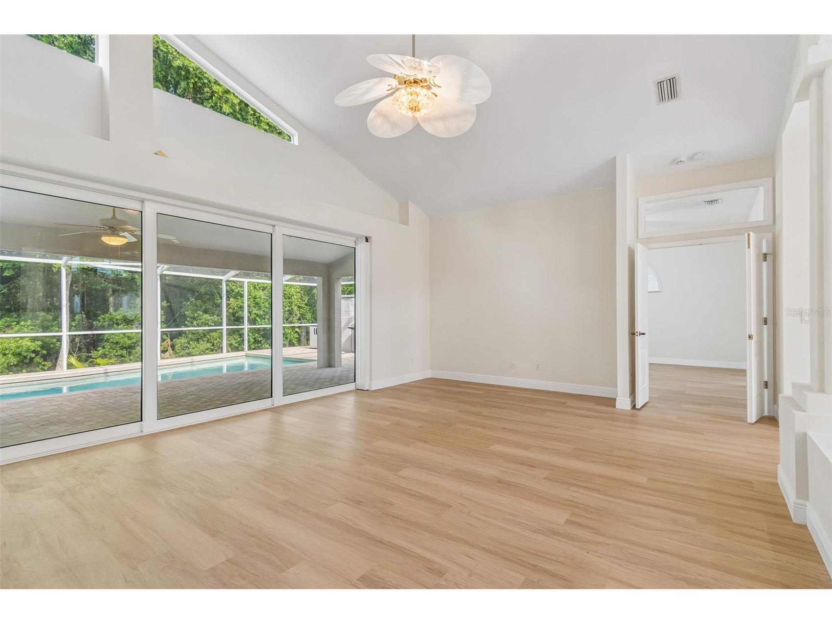 19004 Saint Laurent Drive Lutz FL 33558 TB8498605 image19