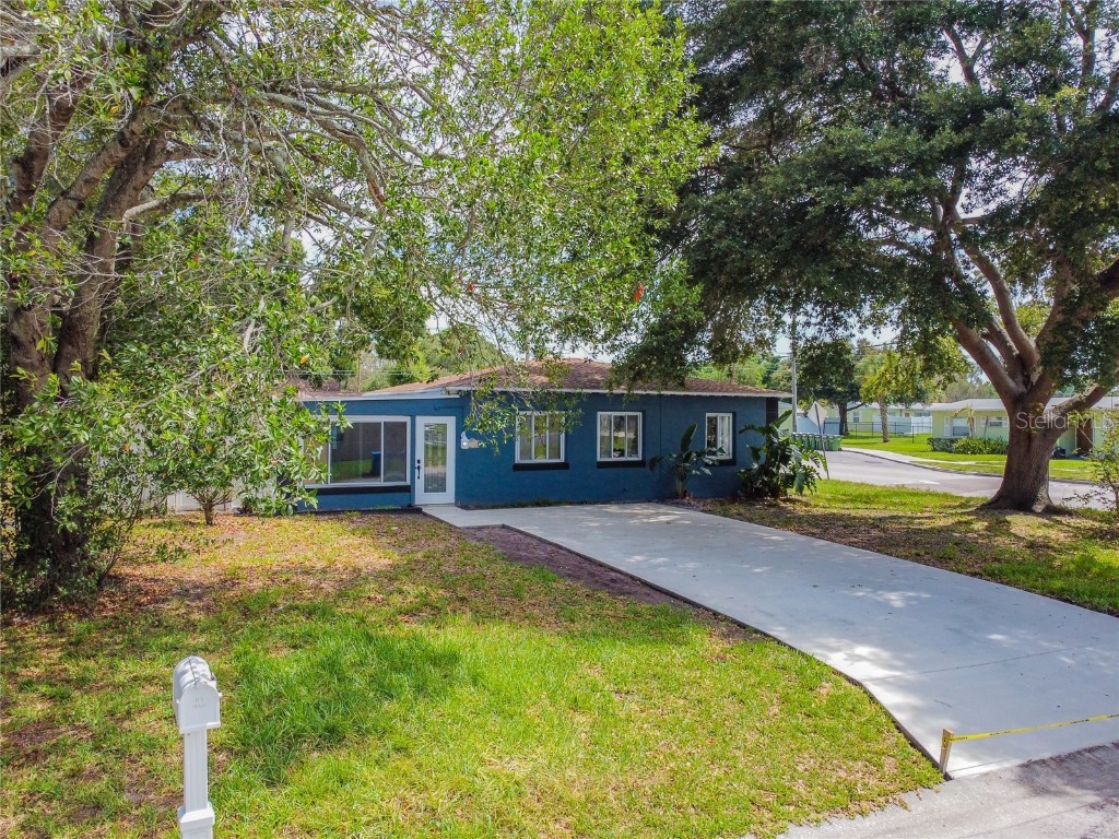 1901 17th Avenue N Saint Petersburg FL 33713 U8127970 image1