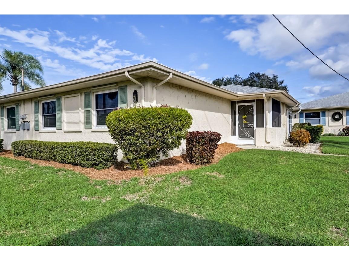 1901 Canterbury Lane #16 Sun City Center FL 33573 T3488339 image1