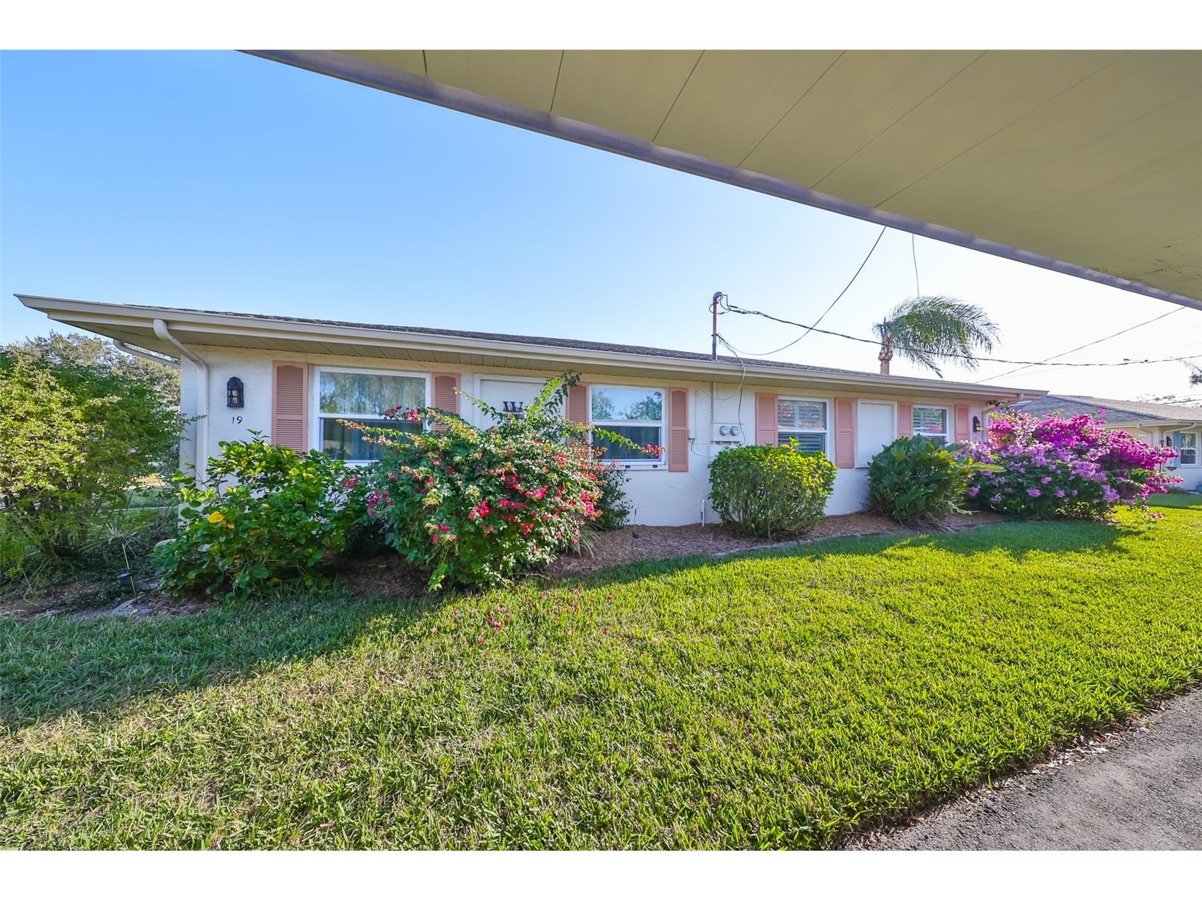 1901 Canterbury Lane #19 Sun City Center FL 33573 TB8480872 image1