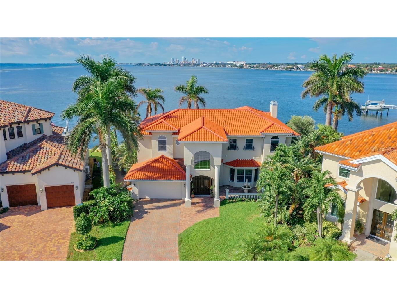 1901 Carolina Avenue NE Saint Petersburg FL 33703 - TAMPA BAY T3469429 image1