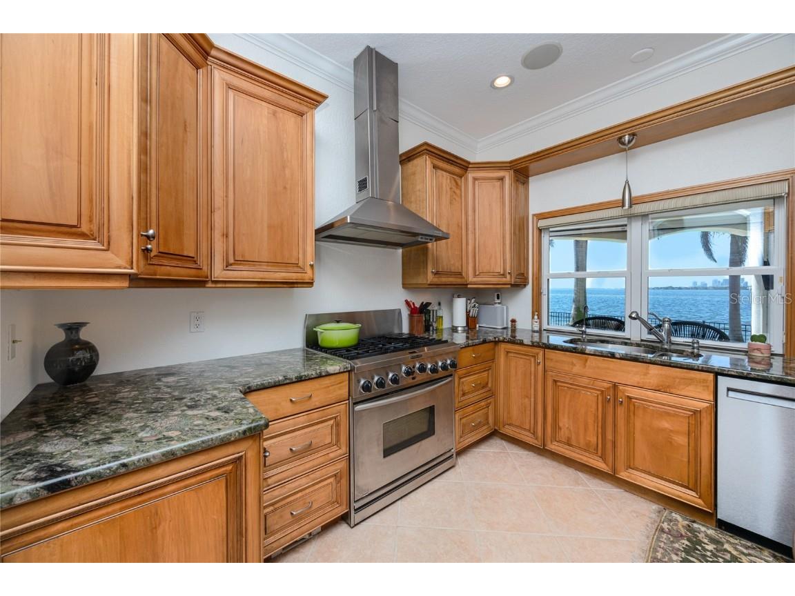 1901 Carolina Avenue NE Saint Petersburg FL 33703 - TAMPA BAY TB8371522 image18