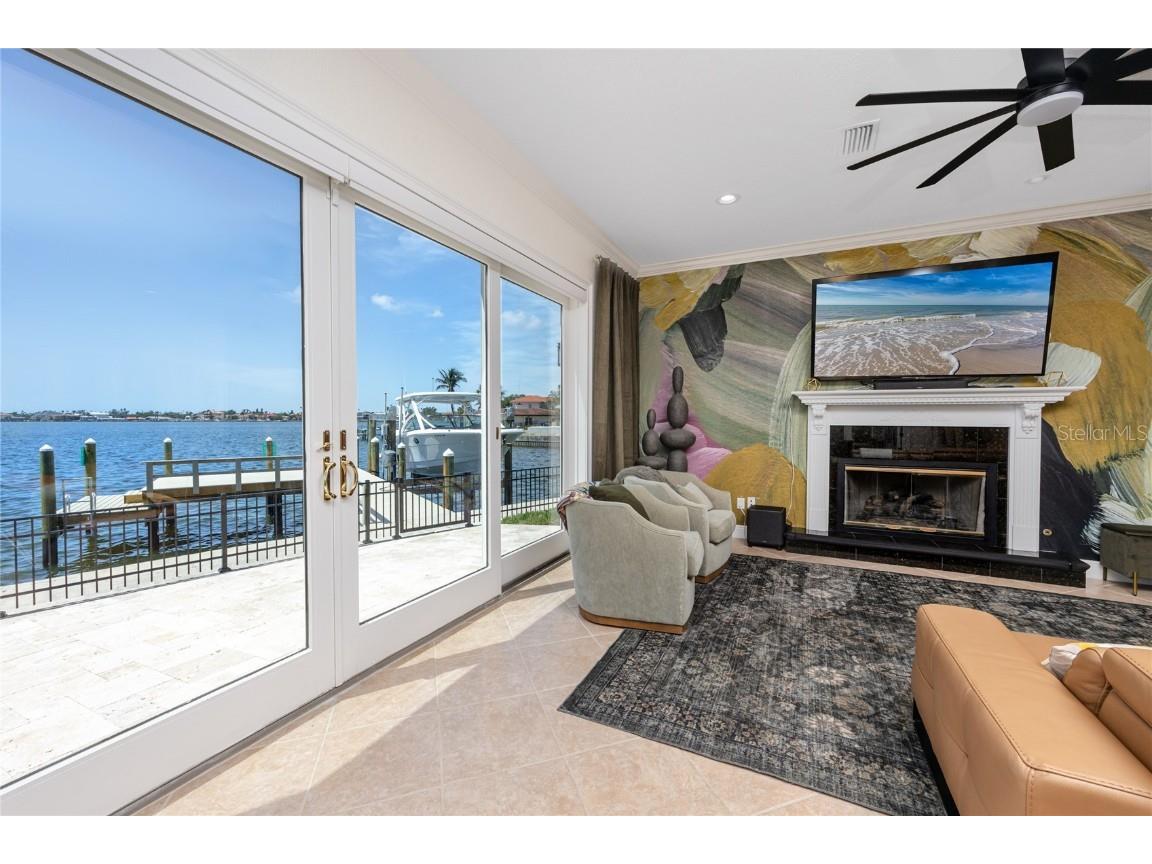 1901 Carolina Avenue NE Saint Petersburg FL 33703 - TAMPA BAY TB8371522 image24