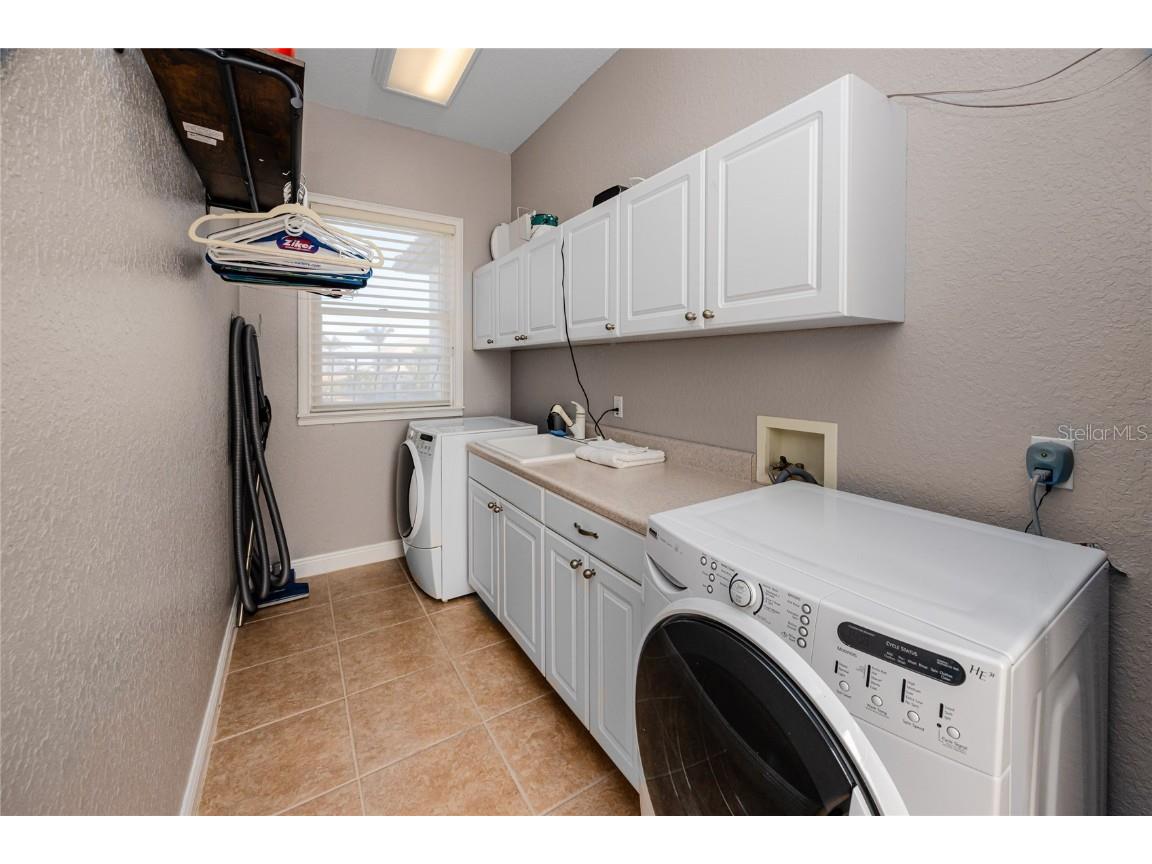 1901 Carolina Avenue NE Saint Petersburg FL 33703 - TAMPA BAY TB8371522 image36