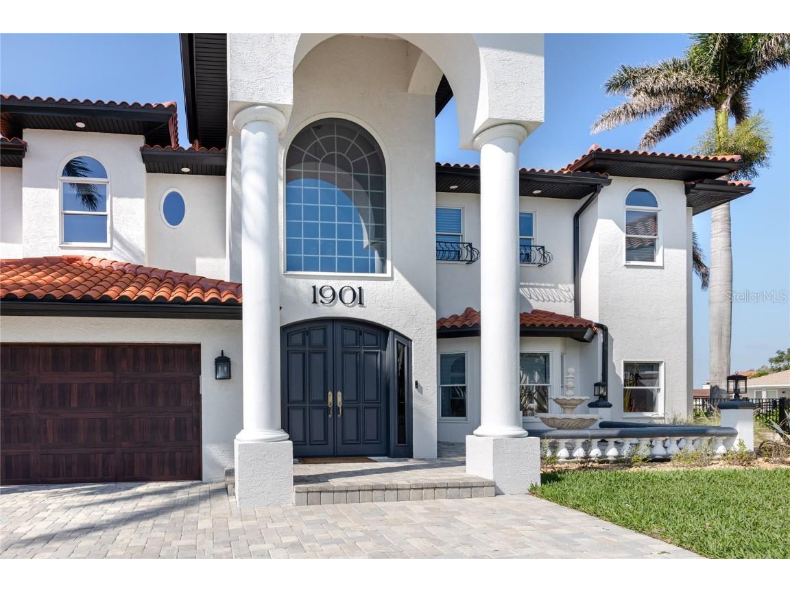 1901 Carolina Avenue NE Saint Petersburg FL 33703 - TAMPA BAY TB8371522 image4