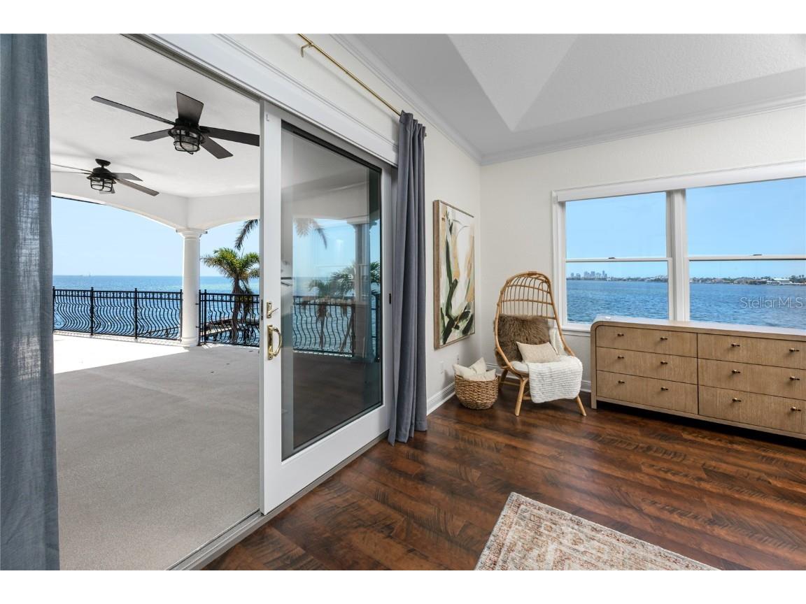 1901 Carolina Avenue NE Saint Petersburg FL 33703 - TAMPA BAY TB8371522 image42