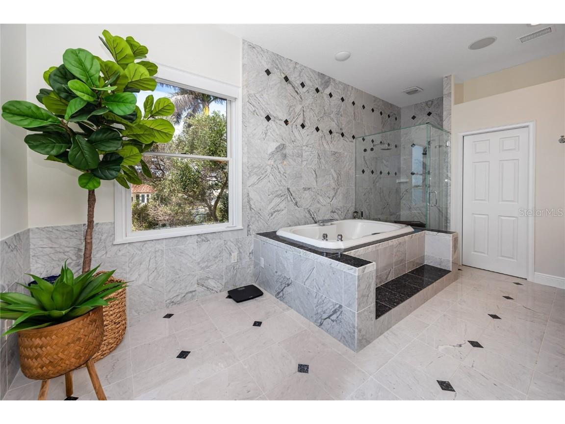 1901 Carolina Avenue NE Saint Petersburg FL 33703 - TAMPA BAY TB8371522 image45