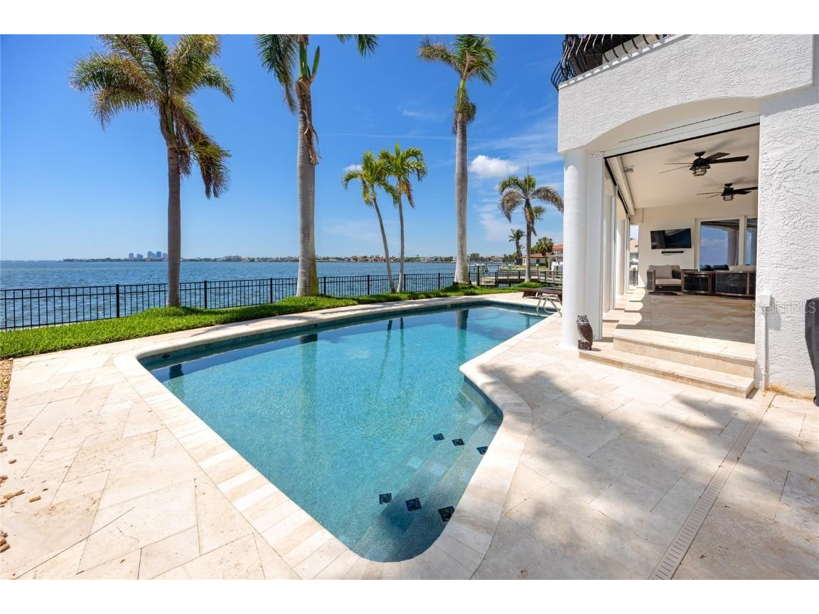 1901 Carolina Avenue NE Saint Petersburg FL 33703 - TAMPA BAY TB8371522 image60