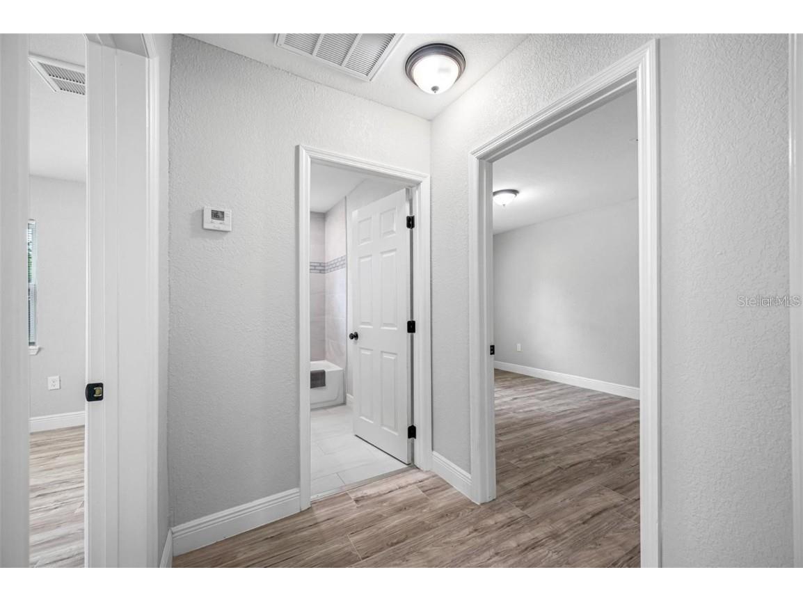 1901 E New Orleans Avenue Tampa FL 33610 TB8430602 image18