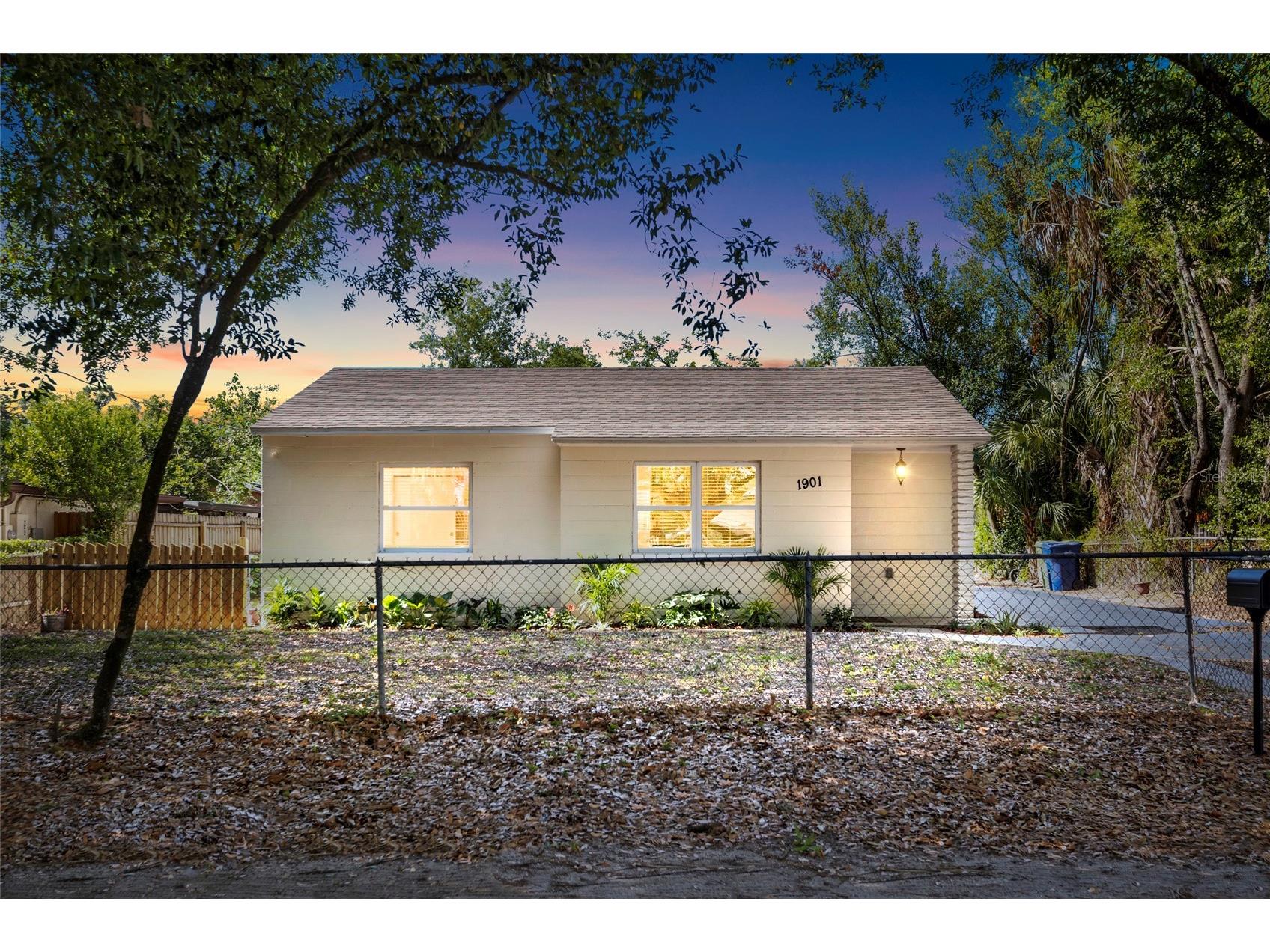 1901 E Shadowlawn Avenue Tampa FL 33610 TB8502680 image2